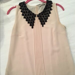 Great anthropologie work blouse!