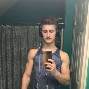 Meet your Posher, Zach