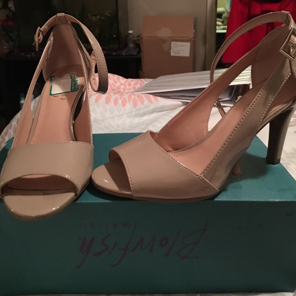 Dress heels