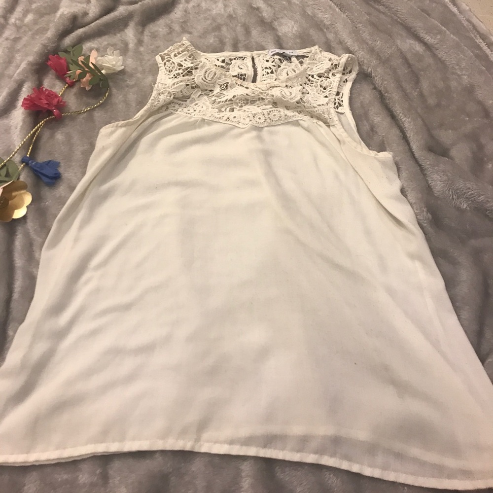 Gap lace cream tank