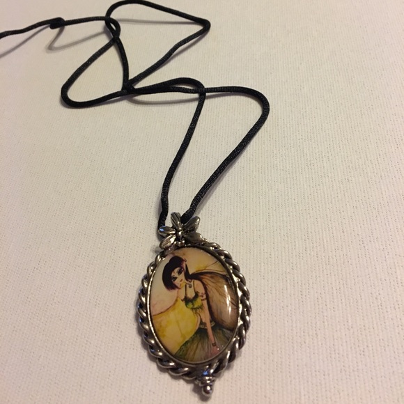 Fairy cameo pendant choker New in package - Picture 3 of 4