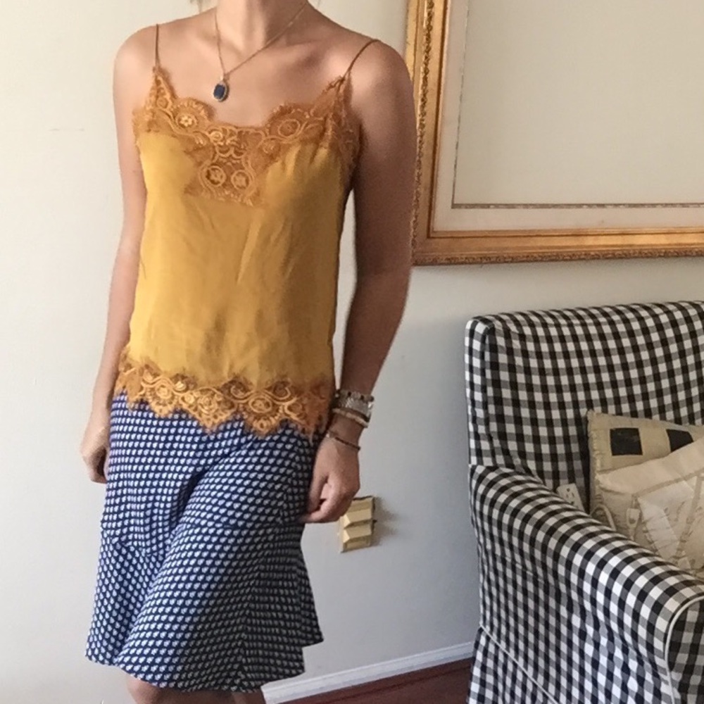 Gorgeous vintage yellow (gold) lace top