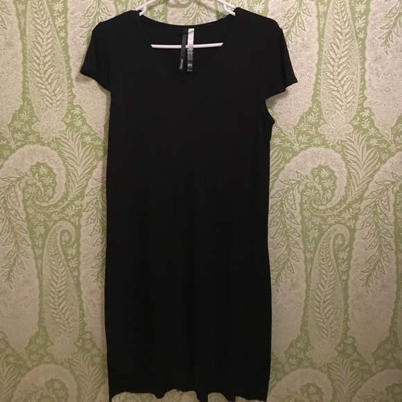 Black Dress - Picture 1 of 2