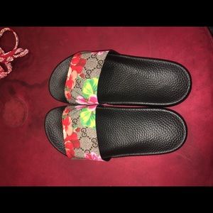 Gucci bloom slides