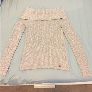 Hollister Off Shoulder Sweater😍