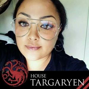 Meet your Posher, Naomi