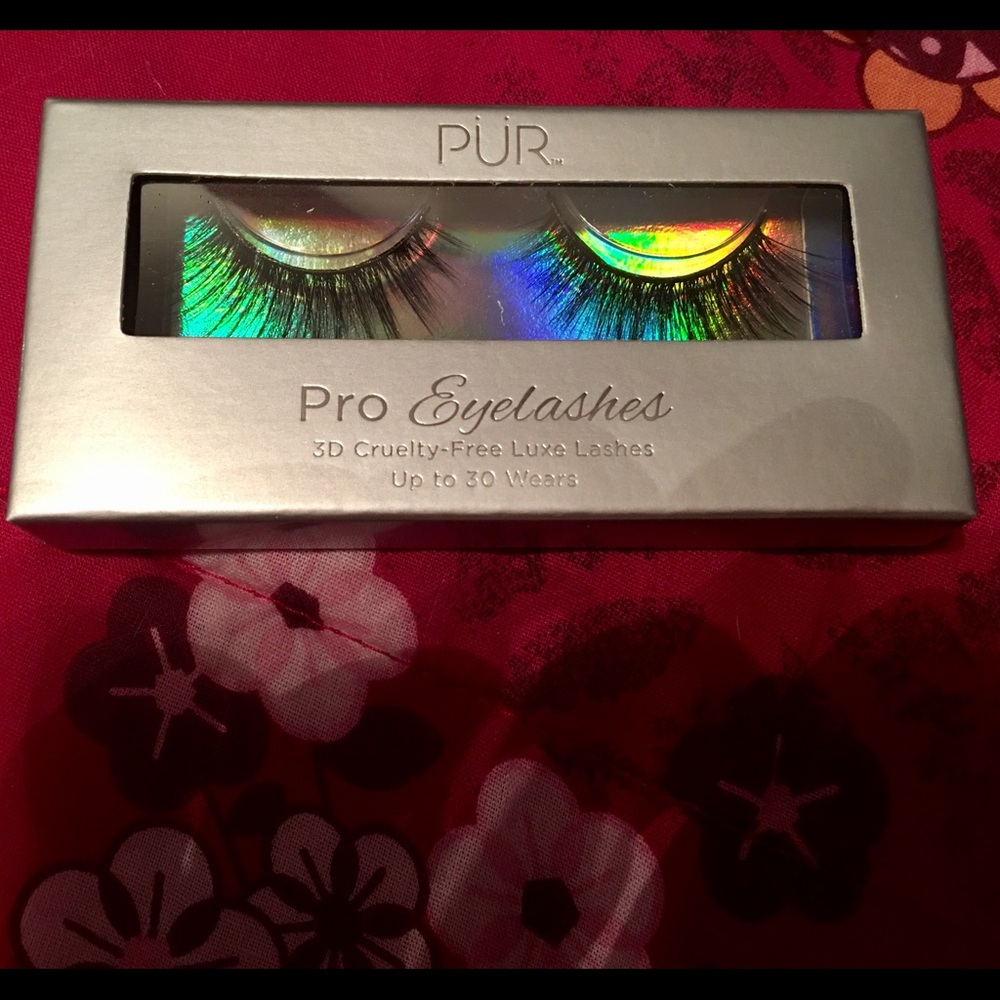 PUR Cosmetics BOMBSHELL Eyelashes