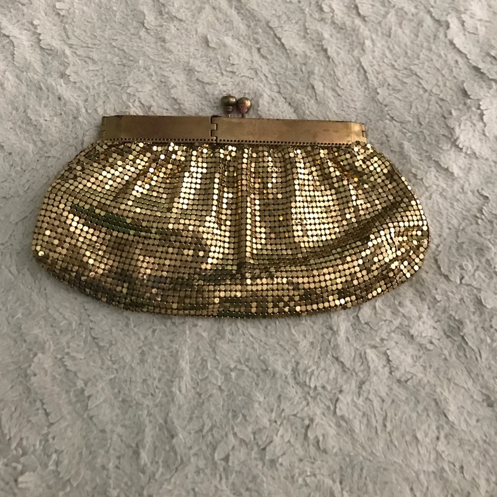 Vintage gold chain clutch