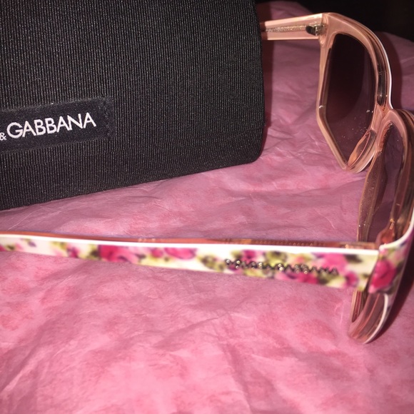 Dolce and Gabbana sunglasses main image 5