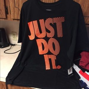 Nike men's lg nwt