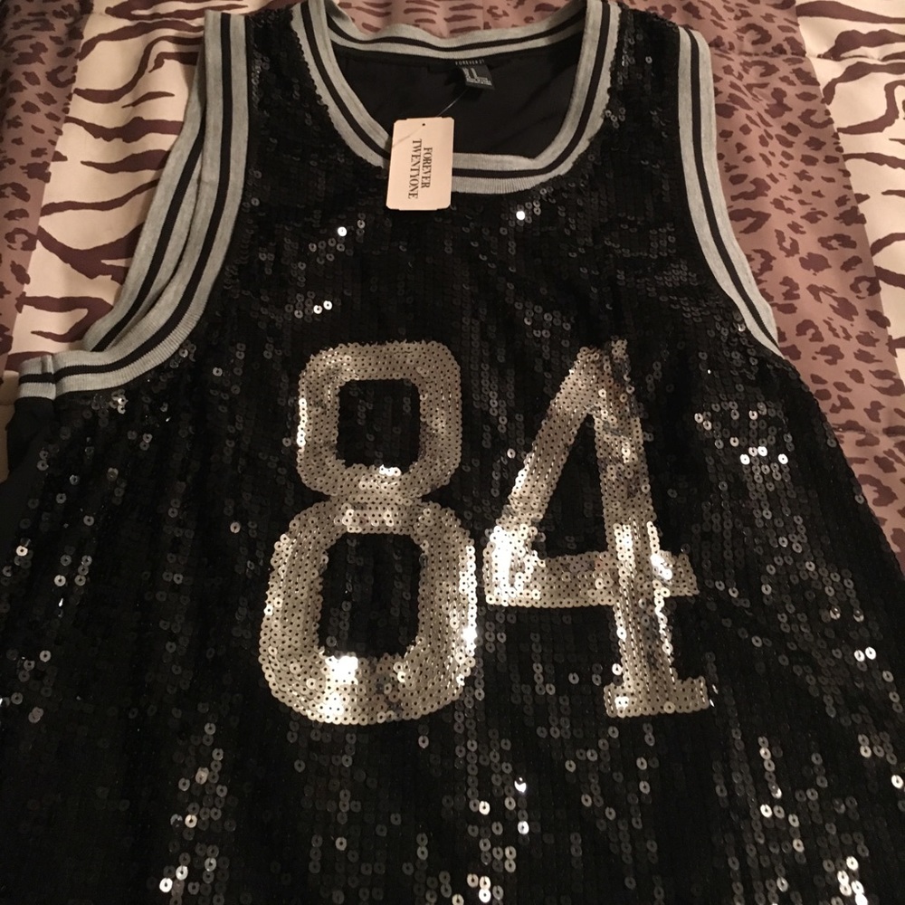 Forever 21 Sequin Top Black & Silver Fully lined