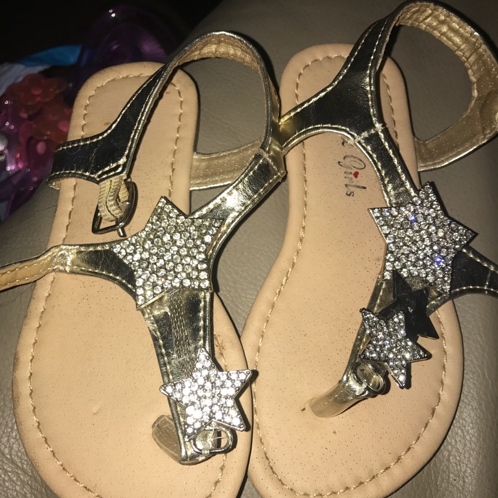 Toddler size 7 star sandals