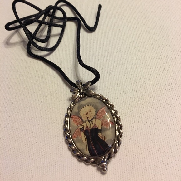 Fairy cameo pewter pendant New in package - Picture 2 of 4