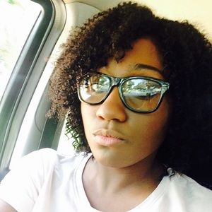 Meet your Posher, Allison