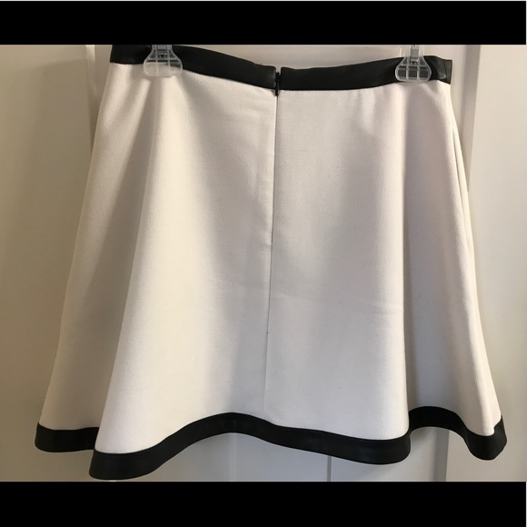 Banana republic Mini skirt - Picture 2 of 2