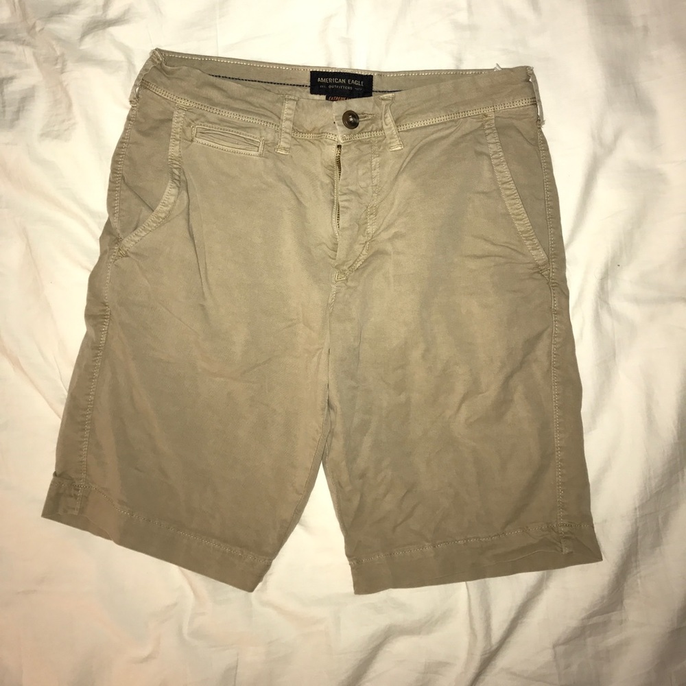 American Eagle Khaki shorts