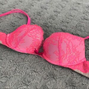 Victoria Secret very sexy push-up bra 32b