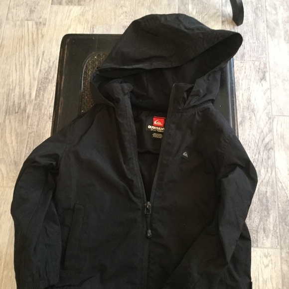 🤑SOLD Quicksilver Black Water Resistant Jacket 2T - Picture 2 of 4