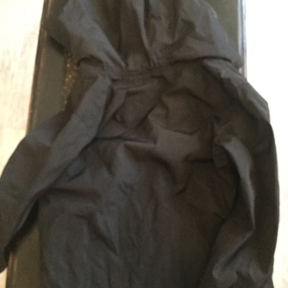 🤑SOLD Quicksilver Black Water Resistant Jacket 2T - Picture 3 of 4