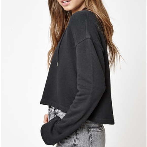 Kendall & Kylie XL Grommet Pullover Sweater - Picture 4 of 6