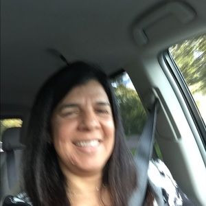 Meet your Posher, Luciana