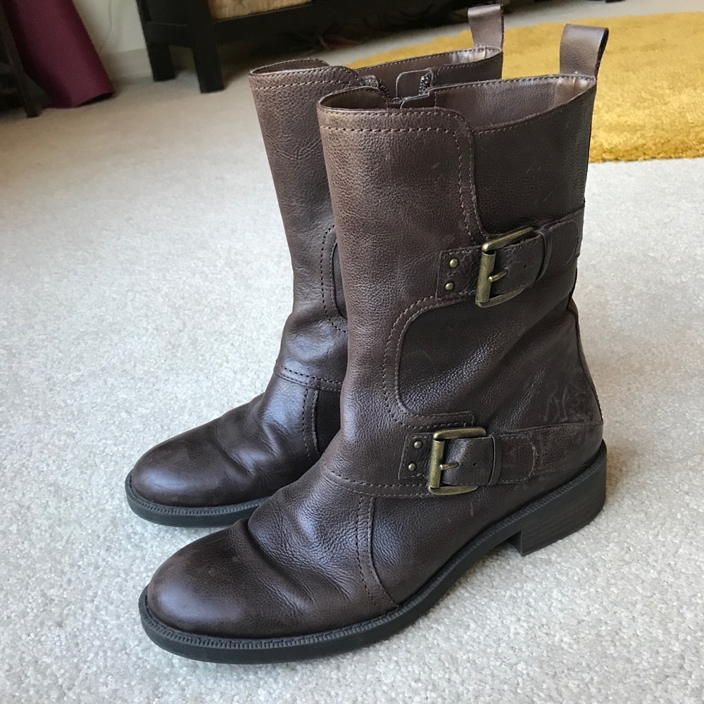 Enzo Angiolini brown leather boots