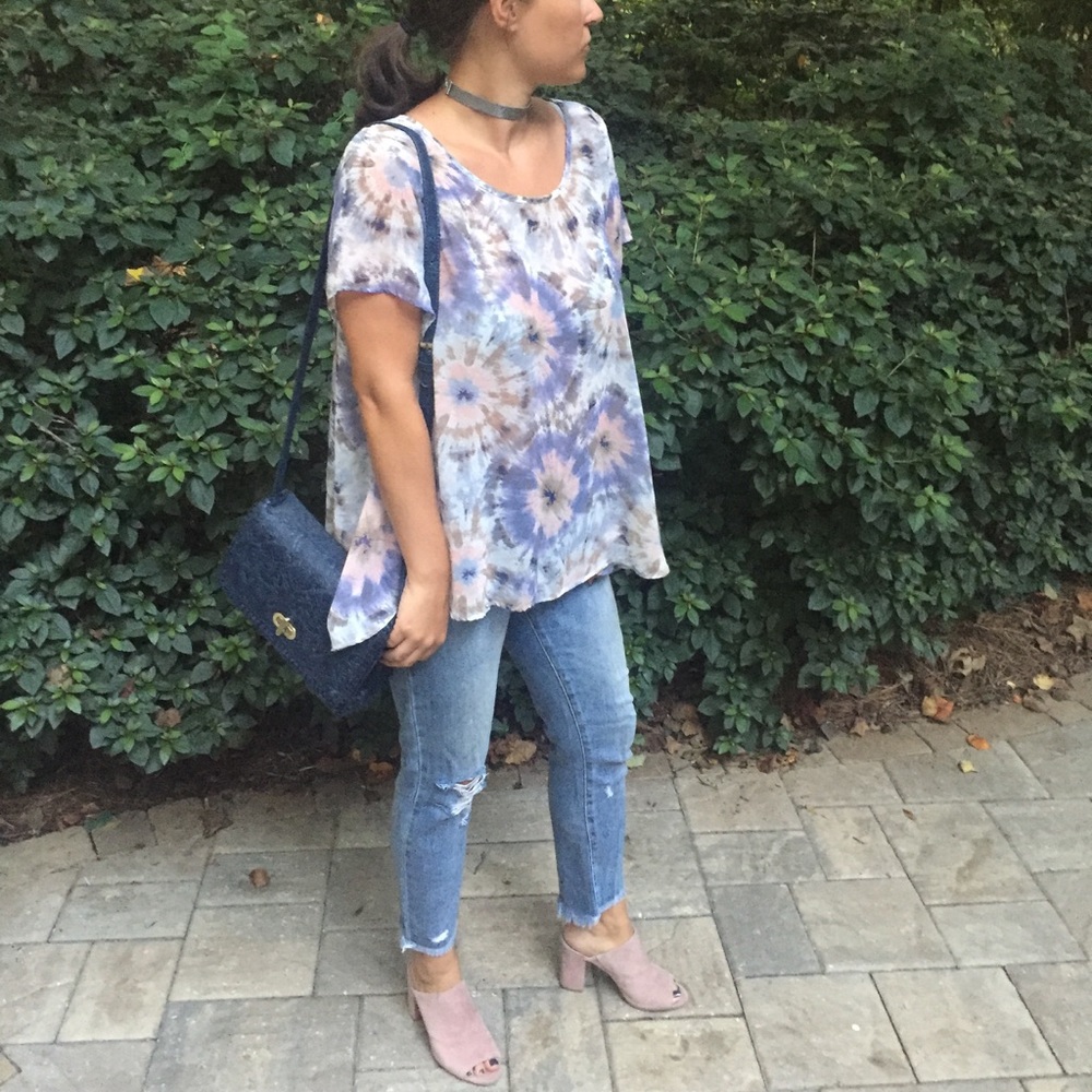 Chiffon blue and pink tie dye flowy top