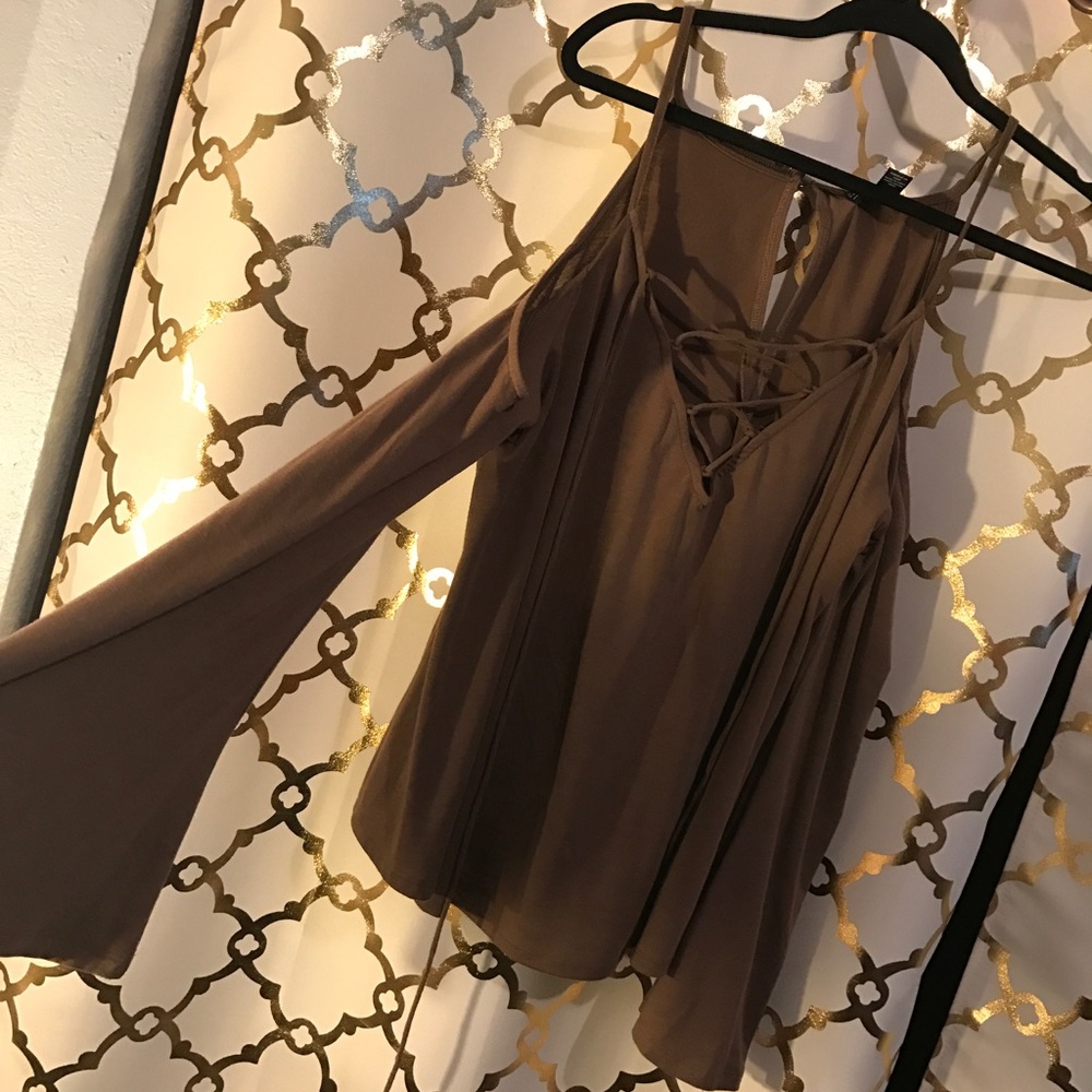 Cold shoulder top