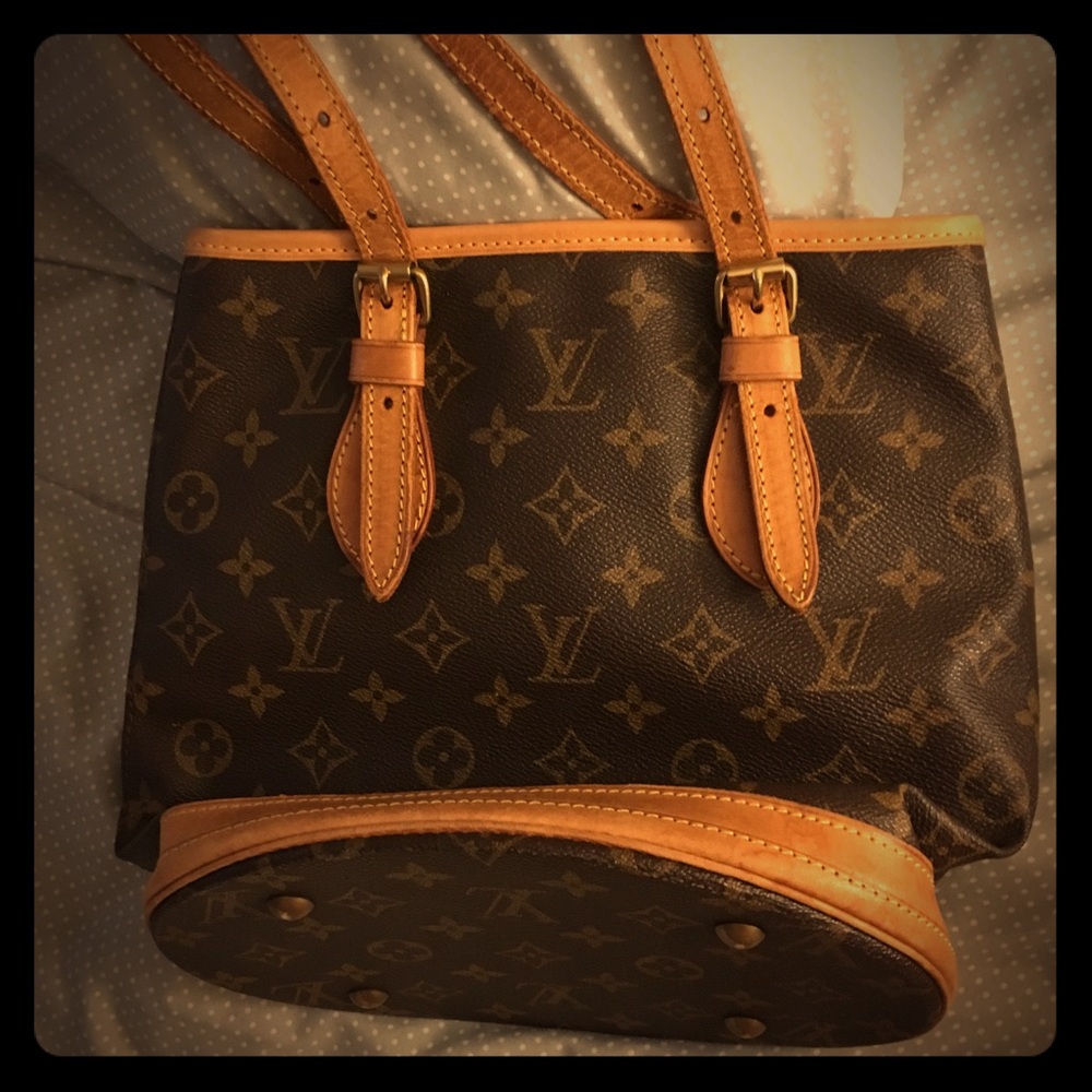 Authentic Louis Vuitton Monogram canvas tote bag