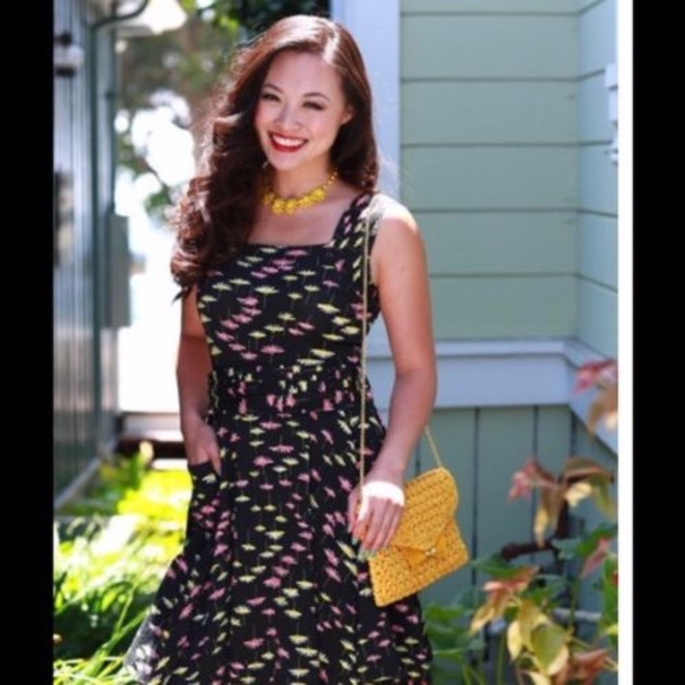 Effie's Heart Daisies Dolce Vita NWOT