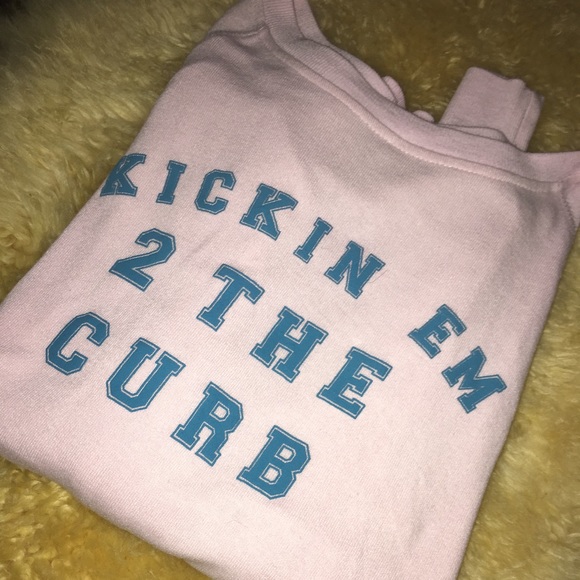 Kickin Em 2 The Curb!✨💖 - Picture 5 of 7