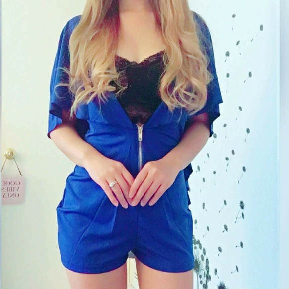 Cape Romper - Picture 1 of 2