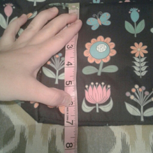 LeSportsac Wonderland Black print tote and pouch - Picture 4 of 5