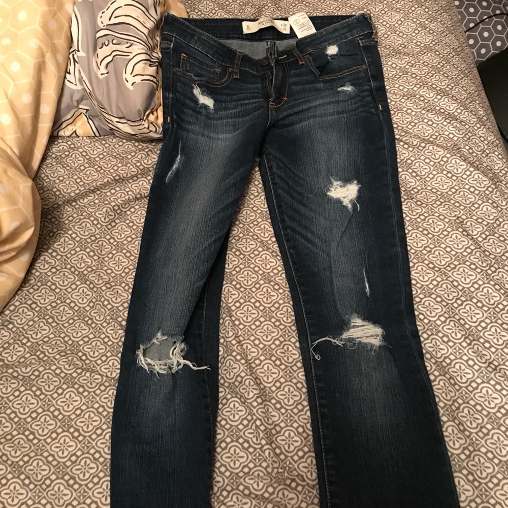 Abercrombie size 6 Long
