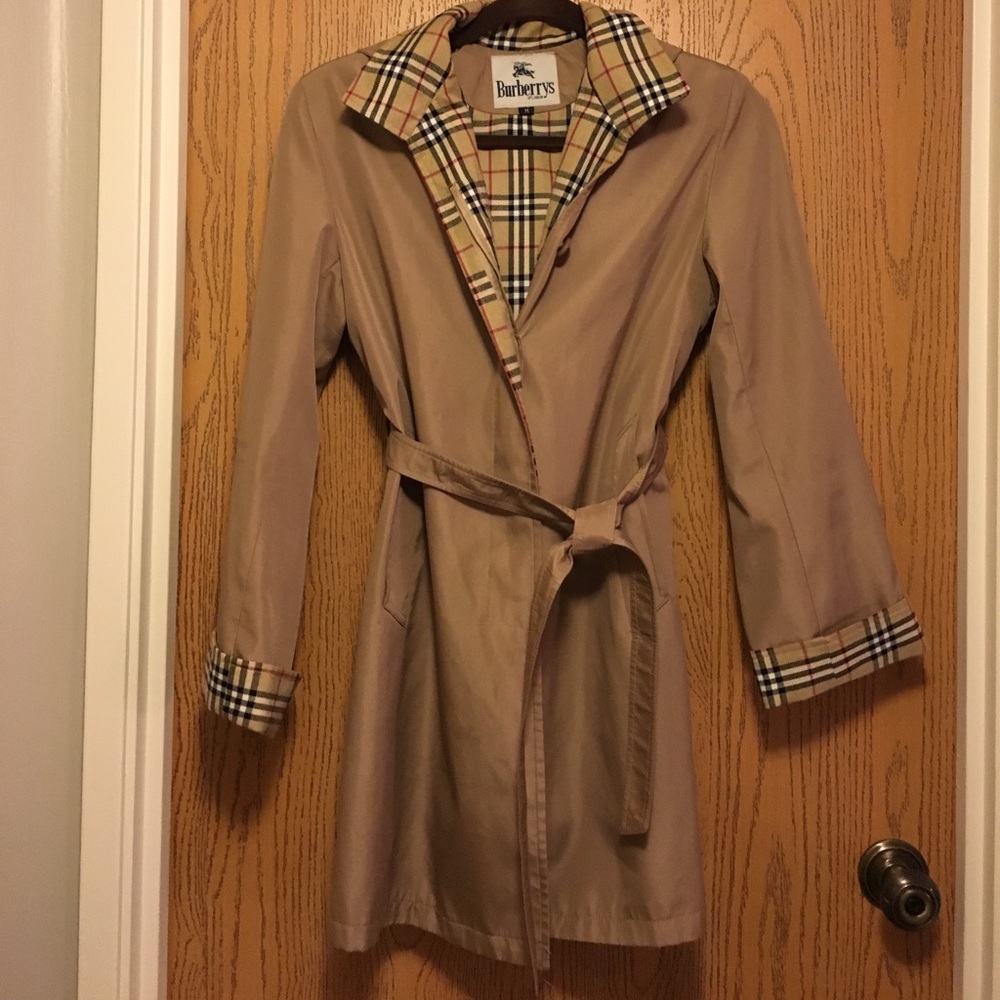 Not authentic. Burberry pattern rain coat.