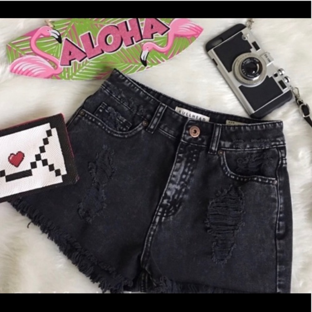 Bullhead black jean mom shorts