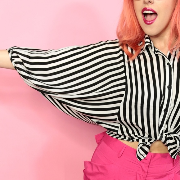Sans Souci Tops - Black and White Striped Top Sans Souci Tops - Black and White Striped Top