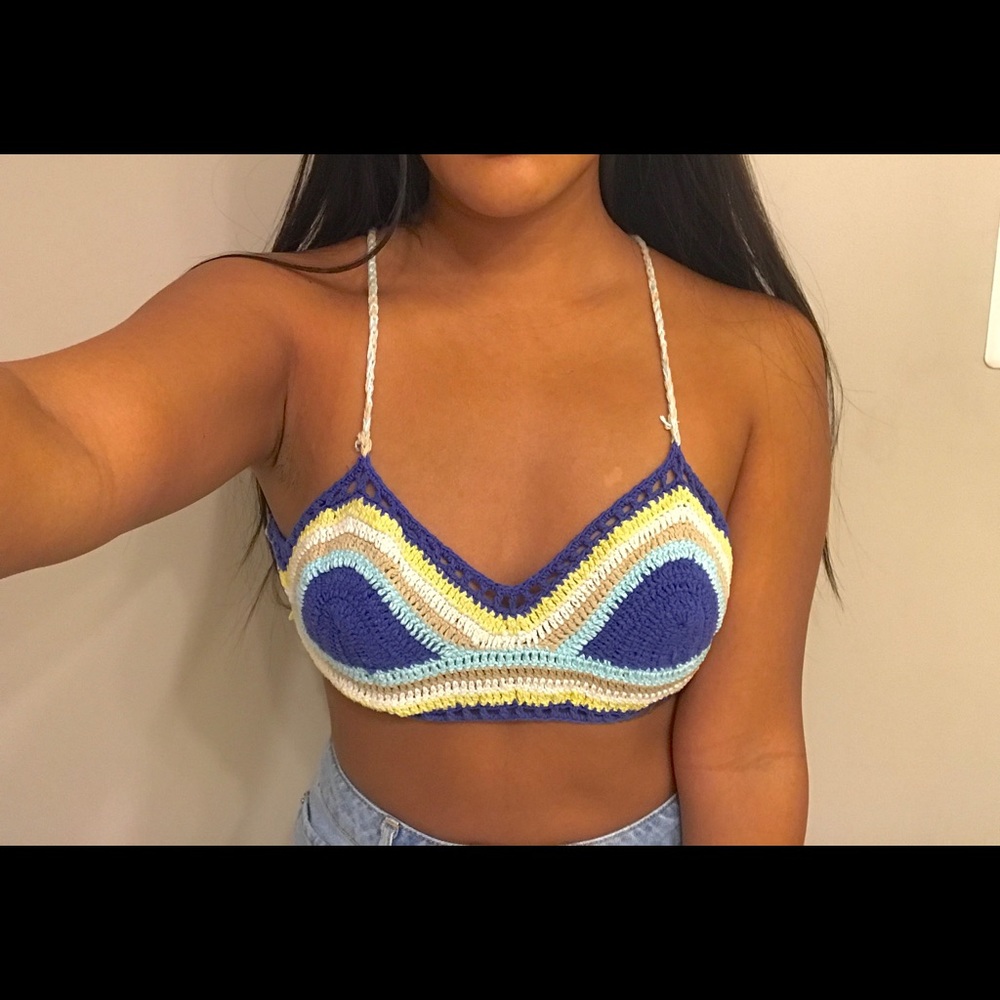 Backless crochet top