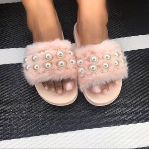 🔥🔥🔥Perry Pearl Pink Slides💕💕
