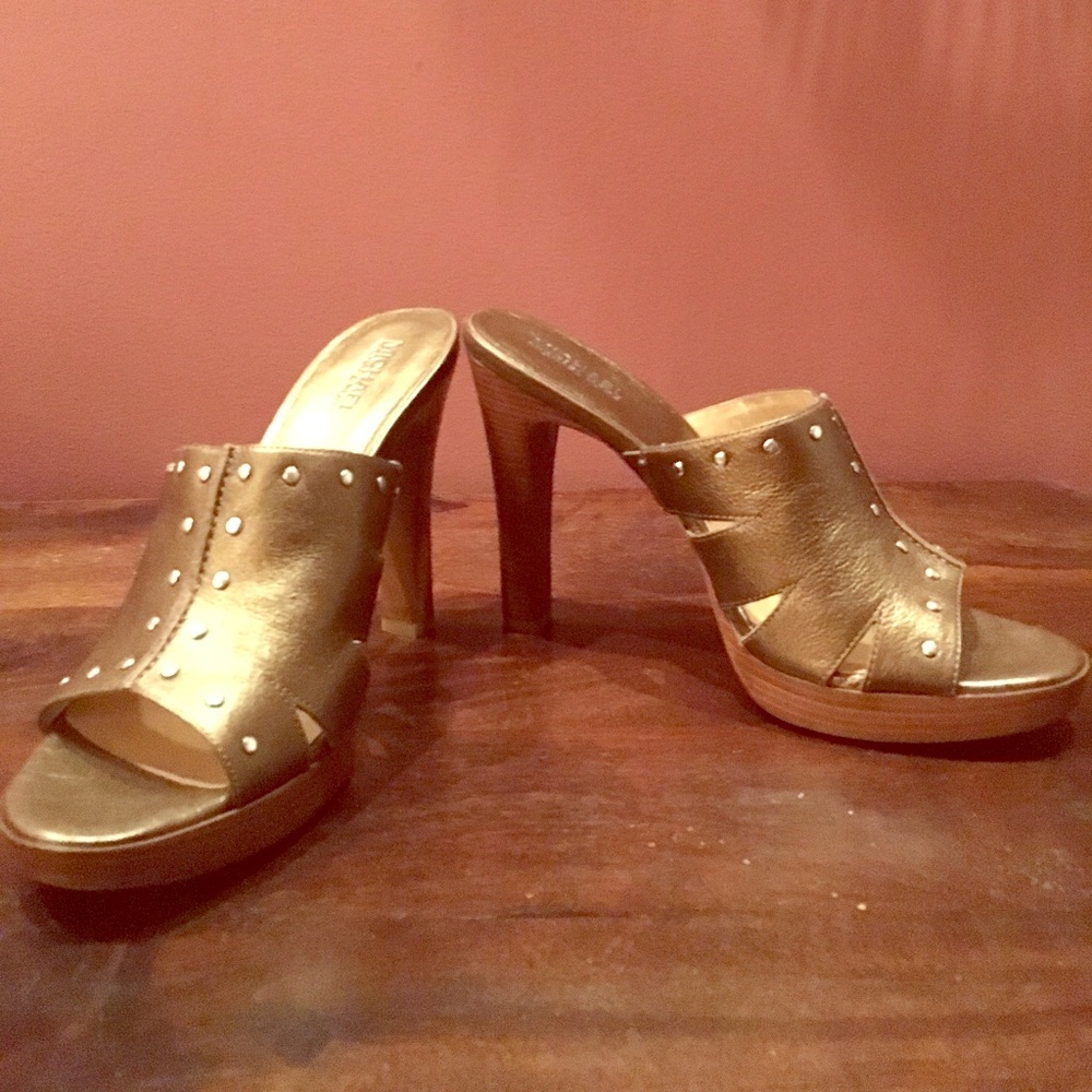 REDUCED Michael Kors Size 10 Astor Slide