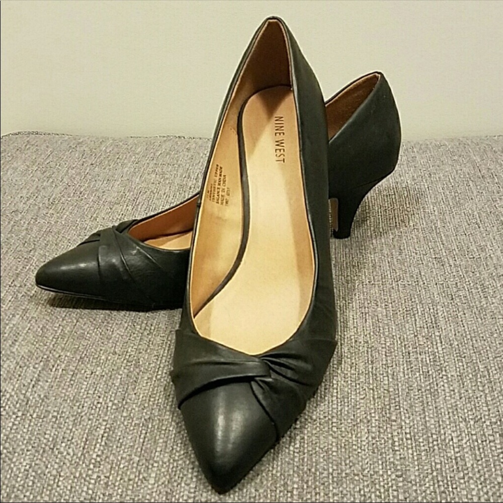 Nine West kittten heels