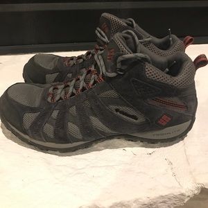 Columbia MEN'S REDMOND™ WATERPROOF MID HIKING SHOE
