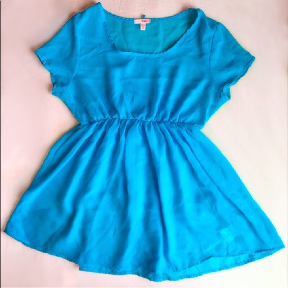 Blouse  ( see through)