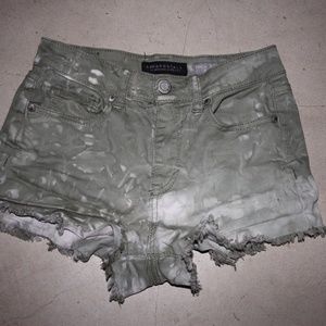 high wasted Ombre jean shorts