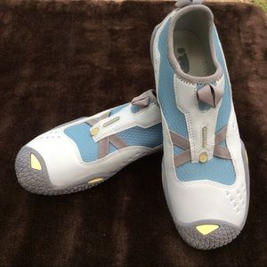 EUC Teva Women's Proton 3 Water Shoes