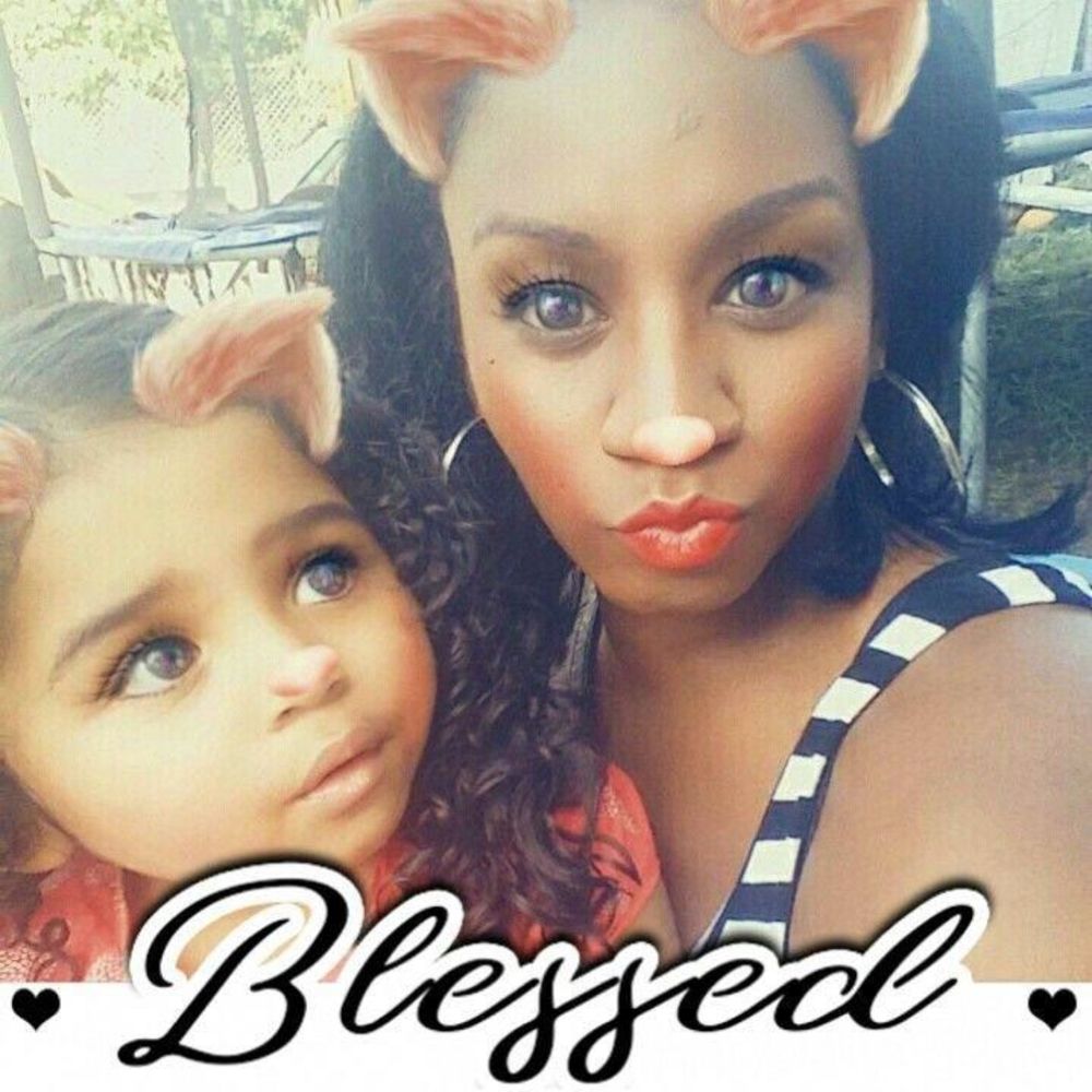 Meet your Posher, Alzie