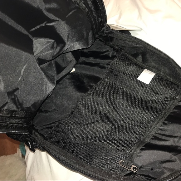 New Adidas backpack !! - Picture 5 of 5