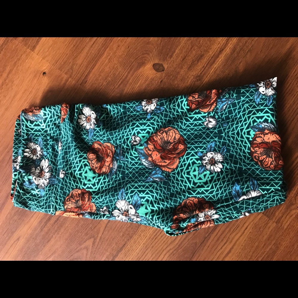 Lularoe leggings flowers tc brand new