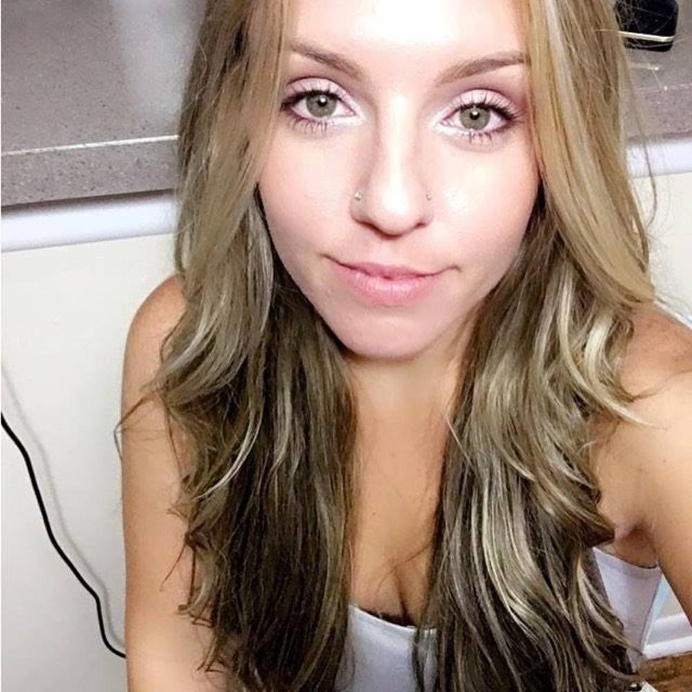 Meet your Posher, Lea