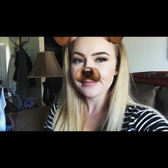 Meet your Posher, Maddie - Picture 1 of 1